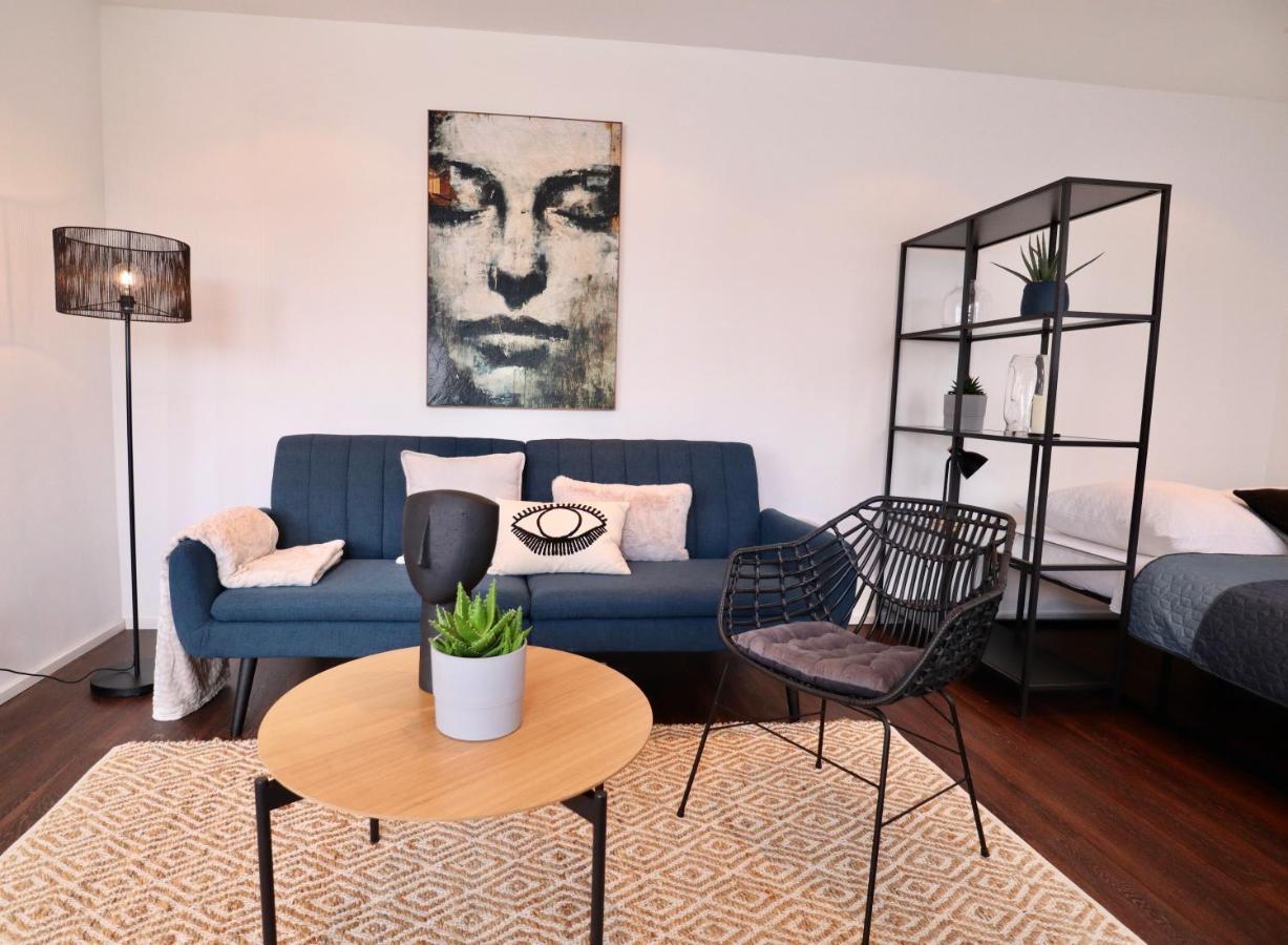 Sunset Apartment: Free Parking + Balcony + Netflix Essen Bagian luar foto